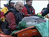 Rescuers manage to release "Marra" from Maryport harbour